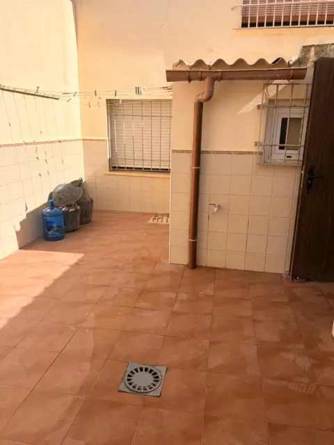 Stanza in affitto, Blanca
