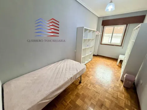 Pis de 120 m² a Ourense