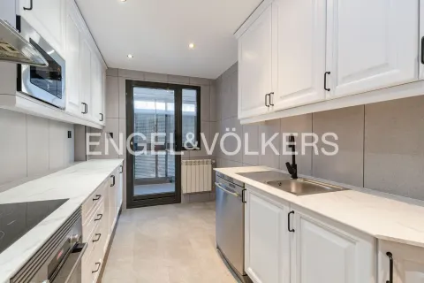 Appartamento 180 m² a Pozuelo de Alarcón (2/32)