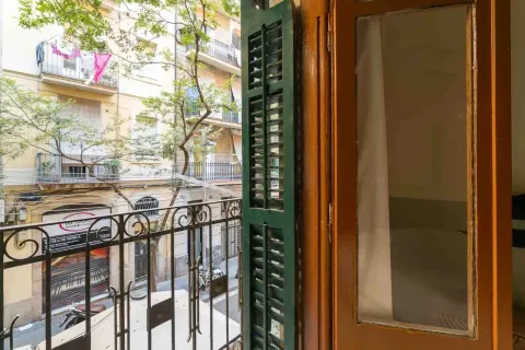 Pis de 49 m² a Barcelona (3/10)