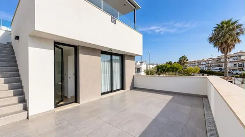Casa de 150 m² a Oriola
