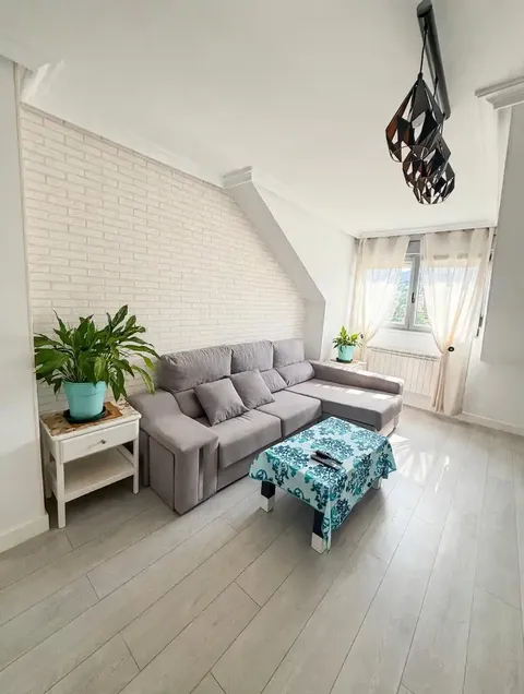 Appartement 95 m² à Salas (2/15)