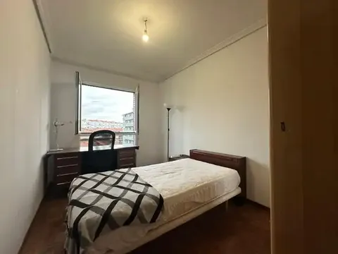 Pis de 130 m² a Pamplona