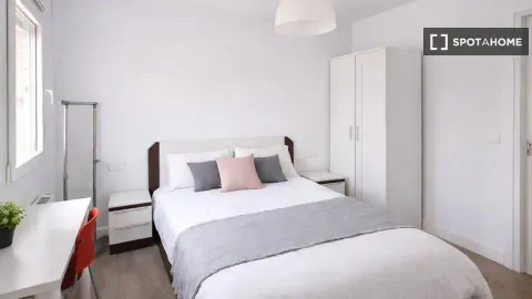 Room for rent, Getafe (2/19)