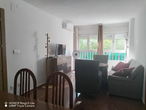 Wohnung 90 m² in Granada