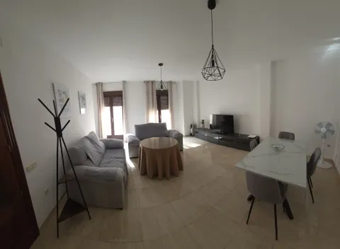 Flat 100 m² in Baeza