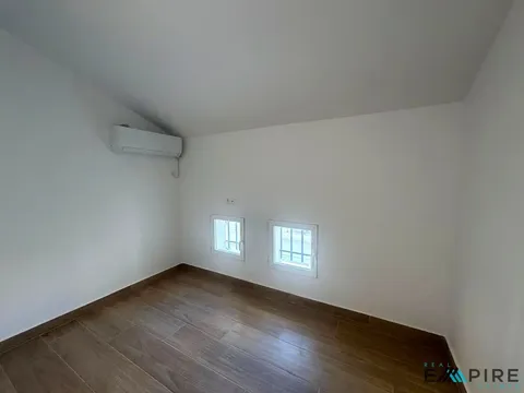Habitació de lloguer, Parla
