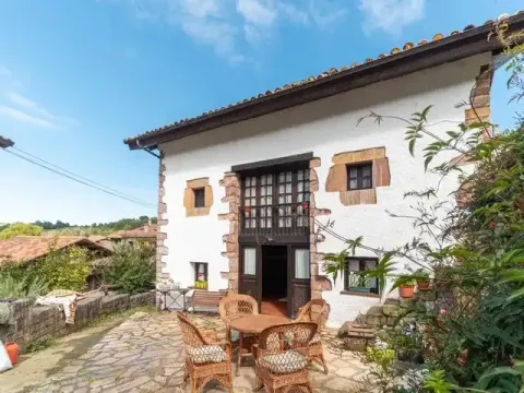 House 120 m² in Colunga
