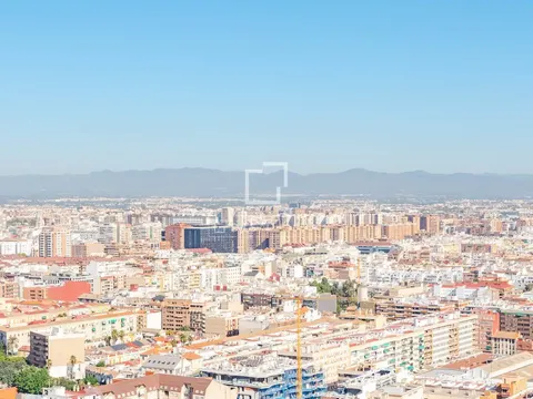 Pis de 131 m² a València