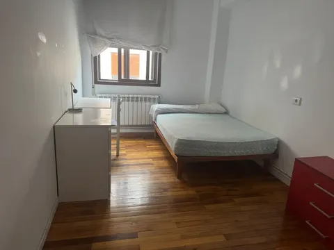 Wohnung 100 m² in Santiago de Compostela