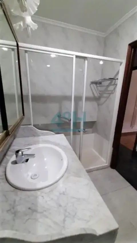 Appartement 194 m² à Ourense