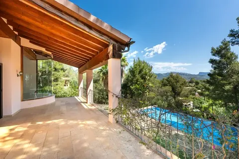 Casa de 450 m² a Esporles (2/32)