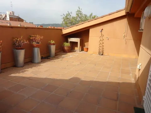 Wohnung 144 m² in Sant Feliu de Llobregat