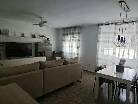 Wohnung 90 m² in Barbate