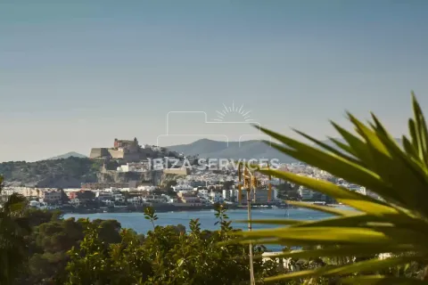 Haus 250 m² in Santa Eulària des Riu