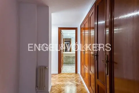 Pis de 200 m² a València
