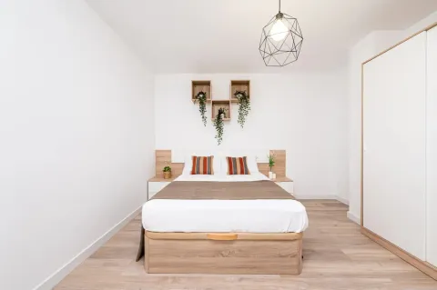 Room for rent, Madrid (2/10)