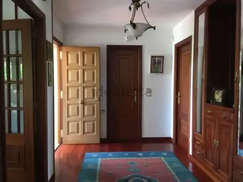 Maison 325 m² à Santiago de Compostela (3/35)