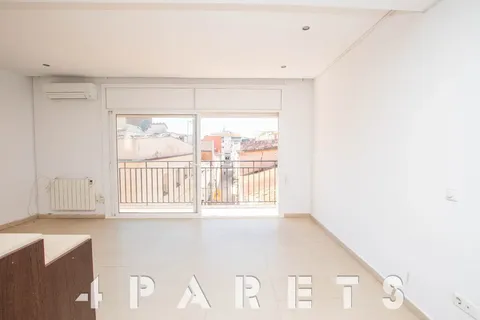 Pis de 80 m² a Badalona