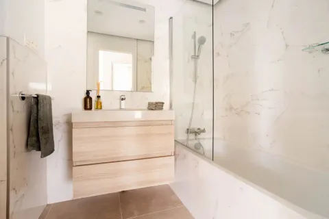 Wohnung 66 m² in Madrid