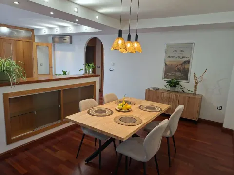 Appartamento 100 m² a Jaén