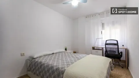 Habitació de lloguer, Burjassot