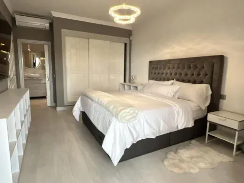 Pis de 235 m² a Estepona