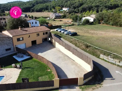 Будинок 120 м² у Жіроні