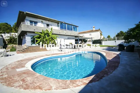 Maison 411 m² à Torrent