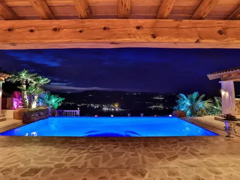 Haus 300 m² in Santa Eulària des Riu