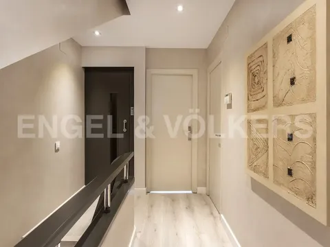 Будинок 440 м² у Esplugues de Llobregat