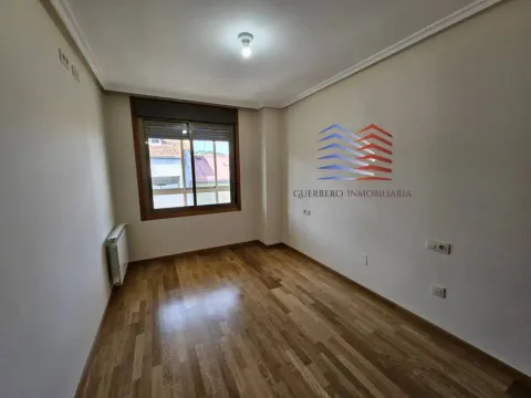 Pis de 147 m² a Ourense