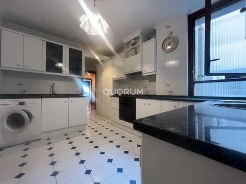 Wohnung 100 m² in Bilbao