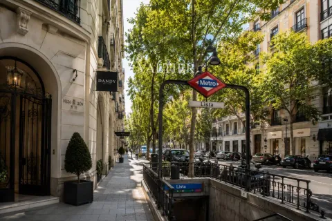 Flat 125 m² in Madrid