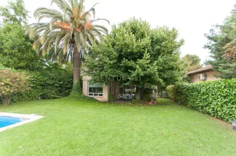 Moradia 346 m² em Sant Just Desvern (4/24)
