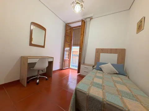 Pis de 72 m² a Còrdova