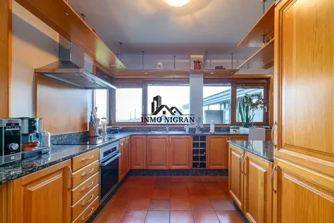 Casa de 247 m² a Vigo