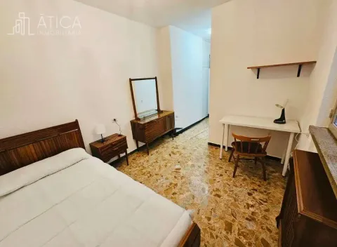 Room for rent, Salamanca (3/9)