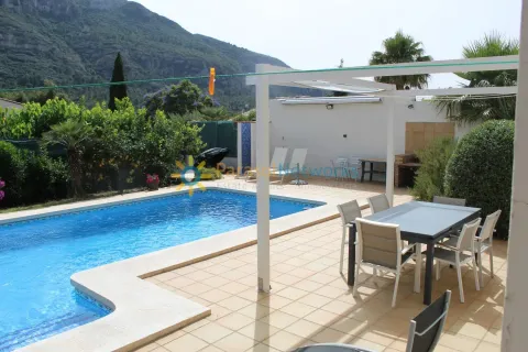 Casa de 220 m² a Barx