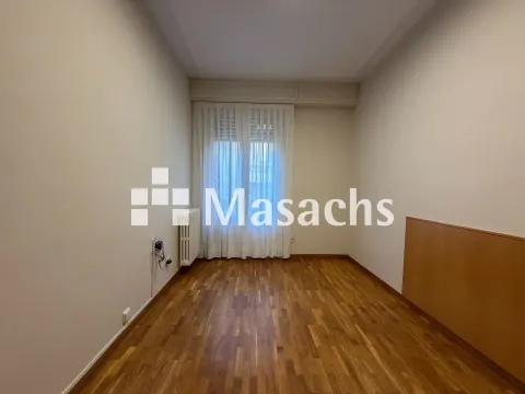 Pis de 296 m² a Terrassa