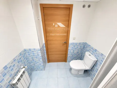 Flat 101 m² in Albacete