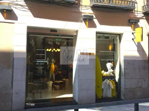 Wohnung 220 m² in Madrid