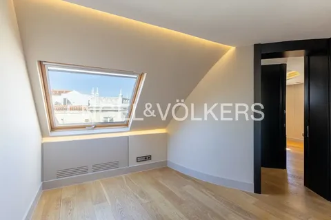 Appartamento 300 m² a Madrid