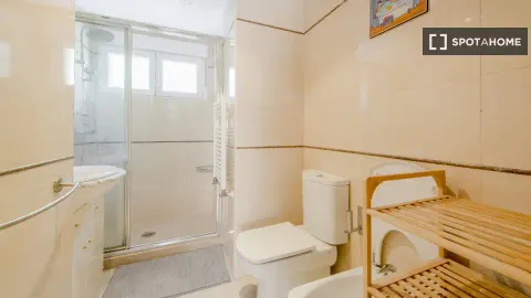 Комната в аренду, Мадрид