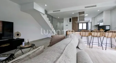 Haus 250 m² in Finestrat
