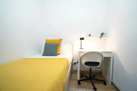 Stanza in affitto, Barcelona (2/10)