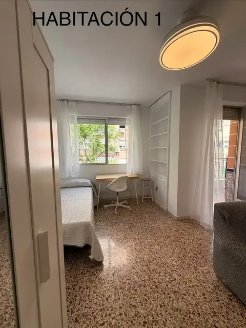 Pis de 100 m² a Almeria