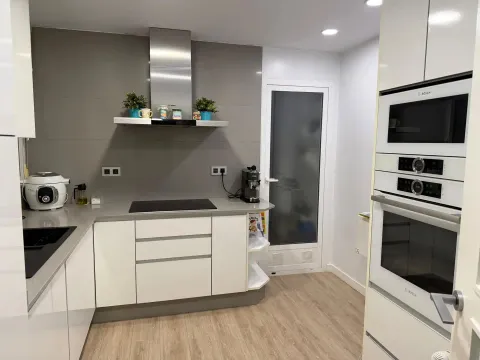 Pis de 80 m² a Los Montesinos