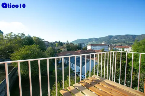Appartement 85 m² à Oviède