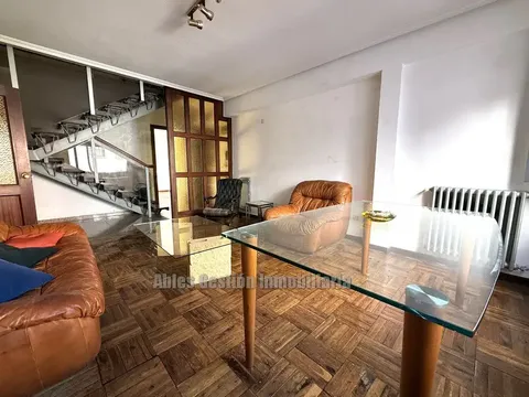 Pis de 86 m² a Oviedo
